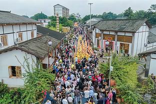 前蓝军中场：若就哈弗茨和柯蒂斯琼斯比较，我认为后者排名更靠前